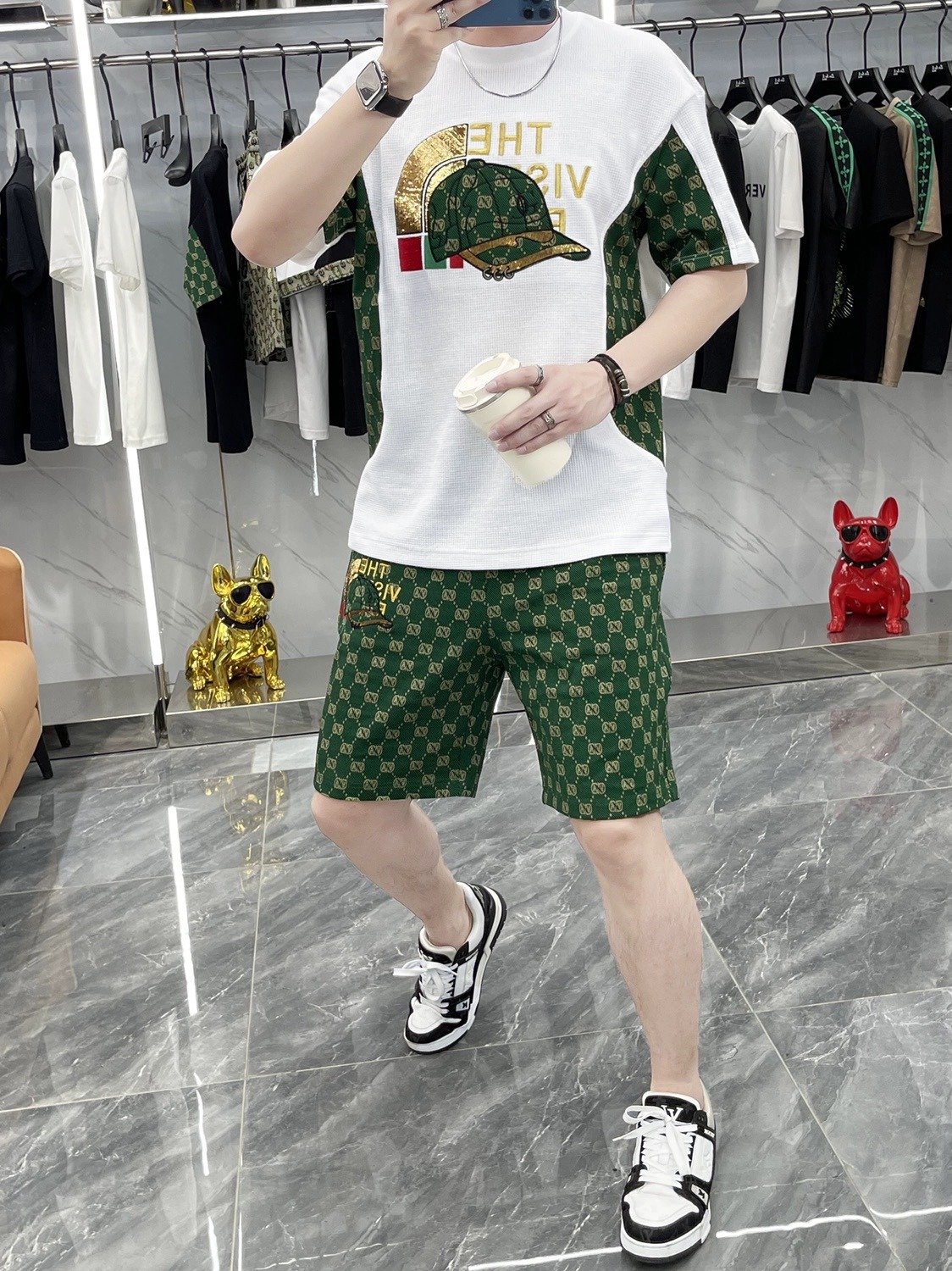Men's casual wear set embroidered bear pattern