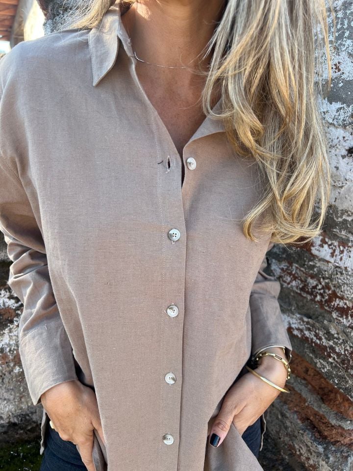 Stay Cool and Classy with a Solid Long Sleeve Shirt 🌞👕