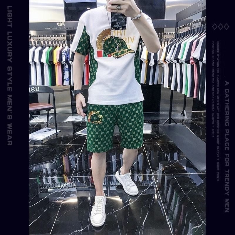 Men's casual wear set embroidered bear pattern