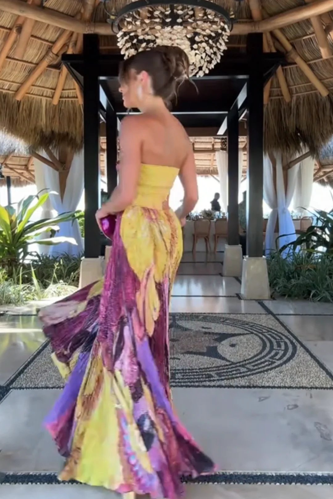 Alexine – Pleated Texture – Floral Maxi Dress