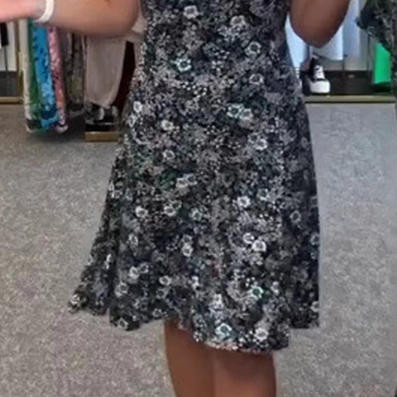 Casual Women's Dress with U-neckline and Floral Print