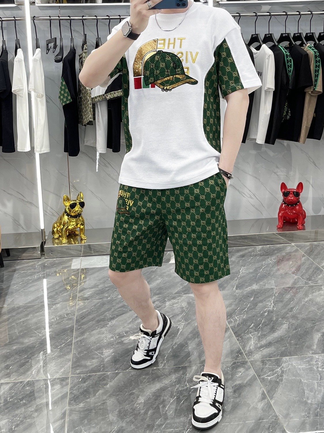 Men's casual wear set embroidered bear pattern