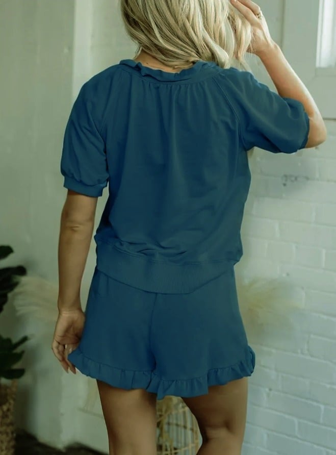 ✨Women's Casual Puff Sleeve Top and Ruffle Shorts Set(Buy 2 Free Shipping)